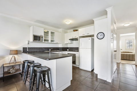 Dockside Apartments Mooloolaba - South Australia Travel 24