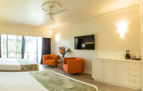Cairns Colonial Club Resort - South Australia Travel 24
