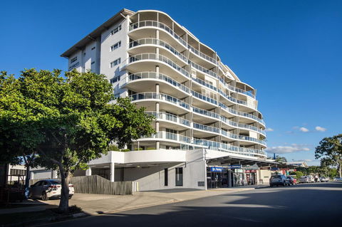Pandanus Mooloolaba - South Australia Travel 1