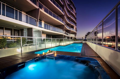 Pandanus Mooloolaba - South Australia Travel 0