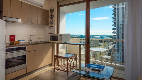 Broadbeach Savannah Resort - South Australia Travel 43