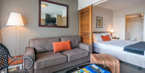 Broadbeach Savannah Resort - South Australia Travel 33