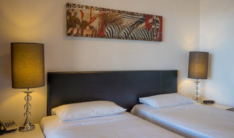 Broadbeach Savannah Resort - South Australia Travel 40