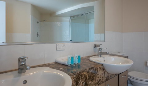 Broadbeach Savannah Resort - South Australia Travel 15