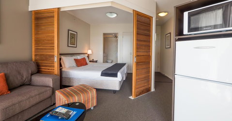 Broadbeach Savannah Resort - South Australia Travel 32