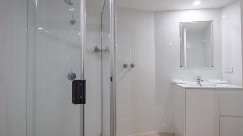 Broadbeach Savannah Resort - South Australia Travel 8