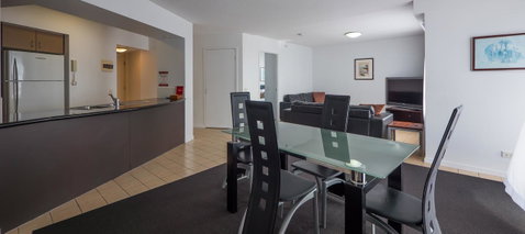 Broadbeach Savannah Resort - South Australia Travel 12