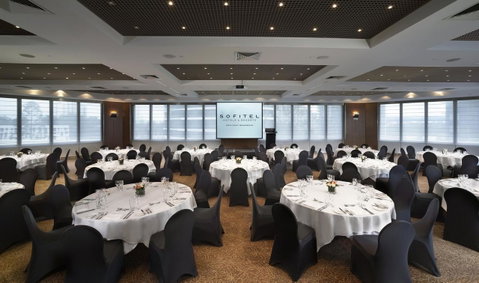 Sofitel Gold Coast Broadbeach - South Australia Travel 28