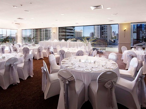 Sofitel Gold Coast Broadbeach - South Australia Travel 36