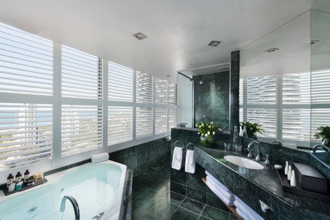 Sofitel Gold Coast Broadbeach - South Australia Travel 24