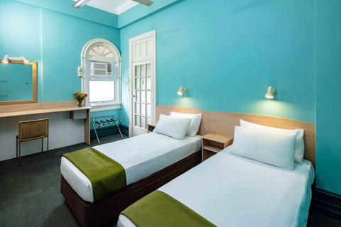Hides Hotel - South Australia Travel 18