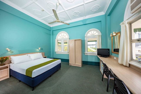 Hides Hotel - South Australia Travel 19