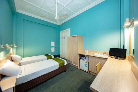 Hides Hotel - South Australia Travel 17
