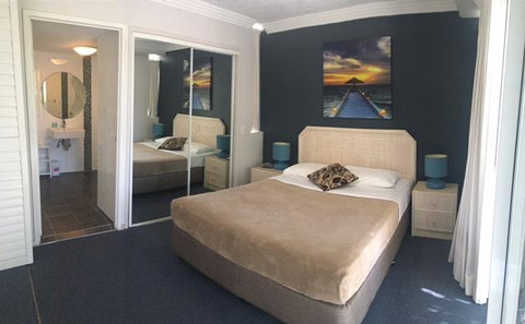 Santa Anne By The Sea - South Australia Travel 4