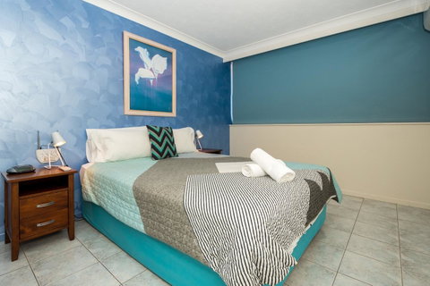 Breakers North Absolute Beachfront Apartments - Official - South Australia Travel 40