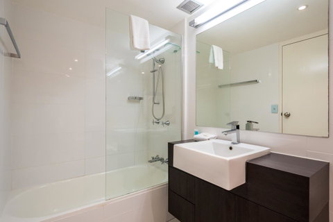 Breakers North Absolute Beachfront Apartments - Official - South Australia Travel 25