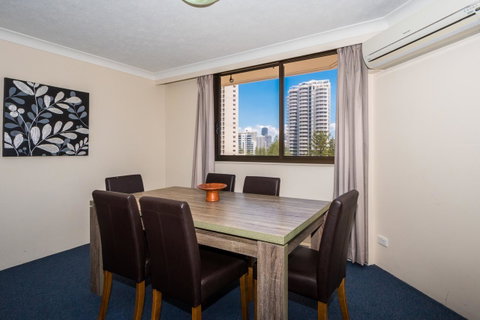 Breakers North Absolute Beachfront Apartments - Official - South Australia Travel 16