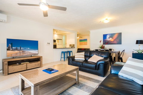 Breakers North Absolute Beachfront Apartments - Official - South Australia Travel 31