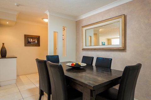 Breakers North Absolute Beachfront Apartments - Official - South Australia Travel 37