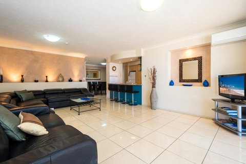Breakers North Absolute Beachfront Apartments - Official - South Australia Travel 38