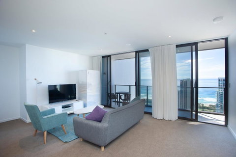 High Floor Ocean View Suites Broadbeach - South Australia Travel 18
