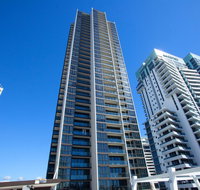 High Floor Ocean View Suites Broadbeach - South Australia Travel