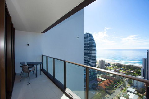 High Floor Ocean View Suites Broadbeach - South Australia Travel 19