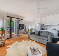 Sam's Buderim Mountain Guest House - South Australia Travel