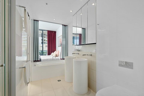 Oracle, 2 & 3 Bedroom Apartments - We Accommodate - South Australia Travel 1