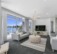 Havana Blue - Large 4 Bedroom Family Home - South Australia Travel