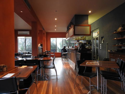 Waves Luxury Suites - South Australia Travel 1