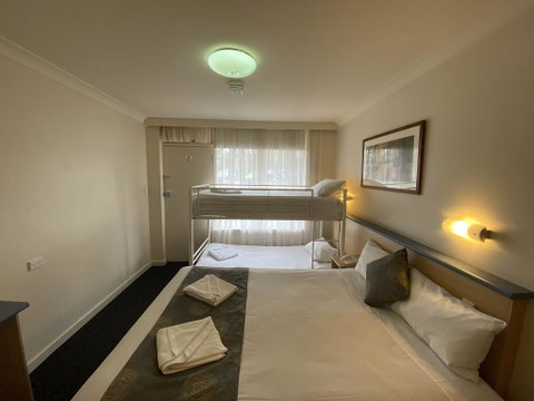 Welcome Inn 277 - South Australia Travel 2