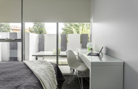 Well-Appointed 3 Bedroom, 2 Bath, Parking & Pool - South Australia Travel 2