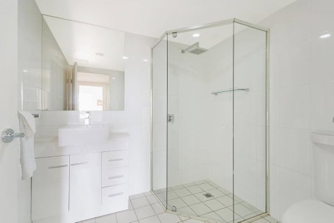 Wharf Apartment Unit 5 - South Australia Travel 3