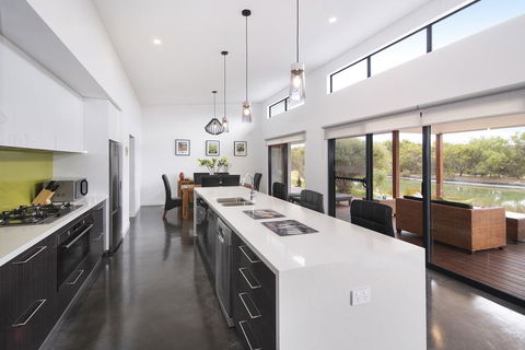 Wharfedale - South Australia Travel 3