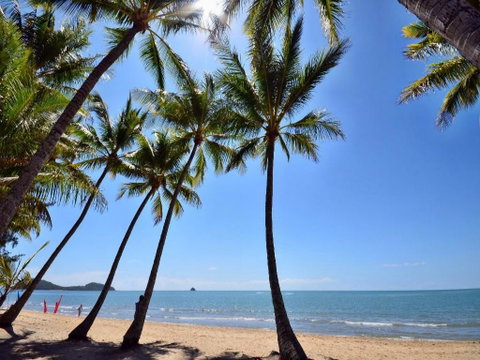Whitehouse - Palm Cove - South Australia Travel 3