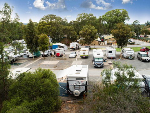 Windsor Gardens Caravan Park - South Australia Travel 3