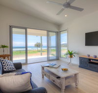 Woolgoolga by the Sea - South Australia Travel