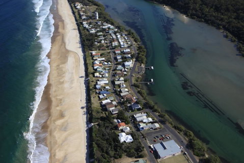Wooli Holiday Units - South Australia Travel 0