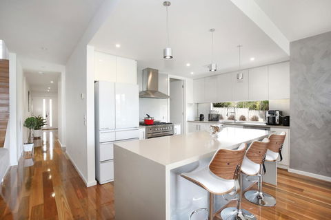 Xus Residence - South Australia Travel 3