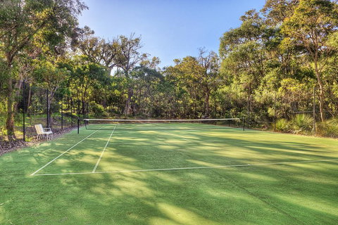 Yallingup Forest Resort - South Australia Travel 3