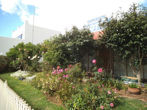 Yarragon Motel - South Australia Travel 1