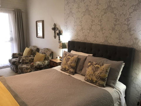 Yellow Gum Bed And Breakfast - South Australia Travel 1