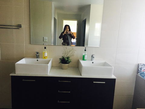 Yes Holiday Home - South Australia Travel 0