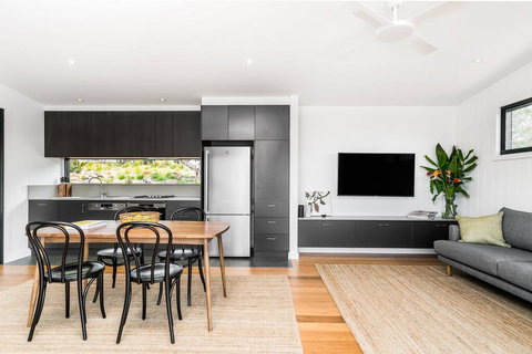 Your Luxury Escape - Carinya Cottages 6 - South Australia Travel 1