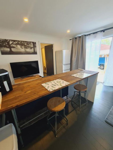 1 Bedroom Self-contained Apartment In Lalor - South Australia Travel 3