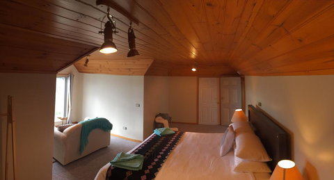 Rose Cottage Sisters Beach Accommodation - South Australia Travel 2