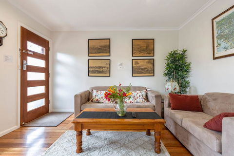 Spacious Bungalow5min Walk To Station5min To Box HillWiFiParking - South Australia Travel 0