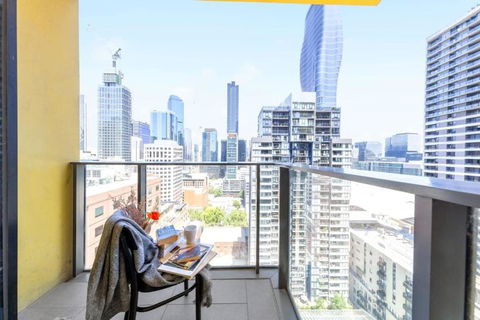 A Chic 2BR Apt City Views Near Southern Cross - South Australia Travel 0