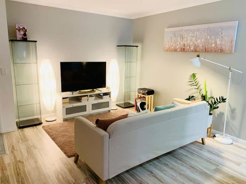 A Cosy And Peaceful Apartment In The Heart Of Yandina - South Australia Travel 0